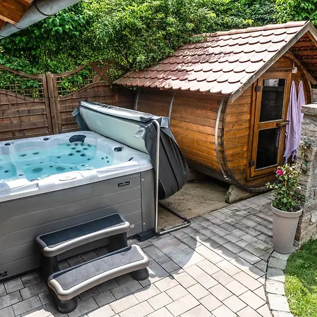Holiday home Ferienlandhaus Brunner